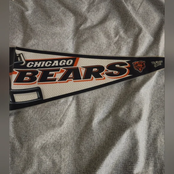 WinCraft Chicago Bears NFL  12" x 30" Large Logo Premium Pennant - Picture 2 of 4
